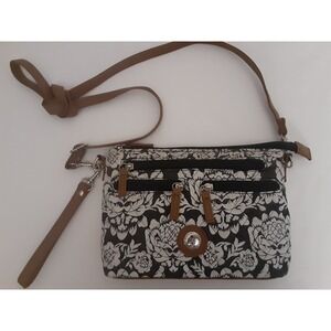 Stone Mountain Blk &Wht Print Fabric w/Tan Vinyl Trim Crossbody/Wristlet Handbag